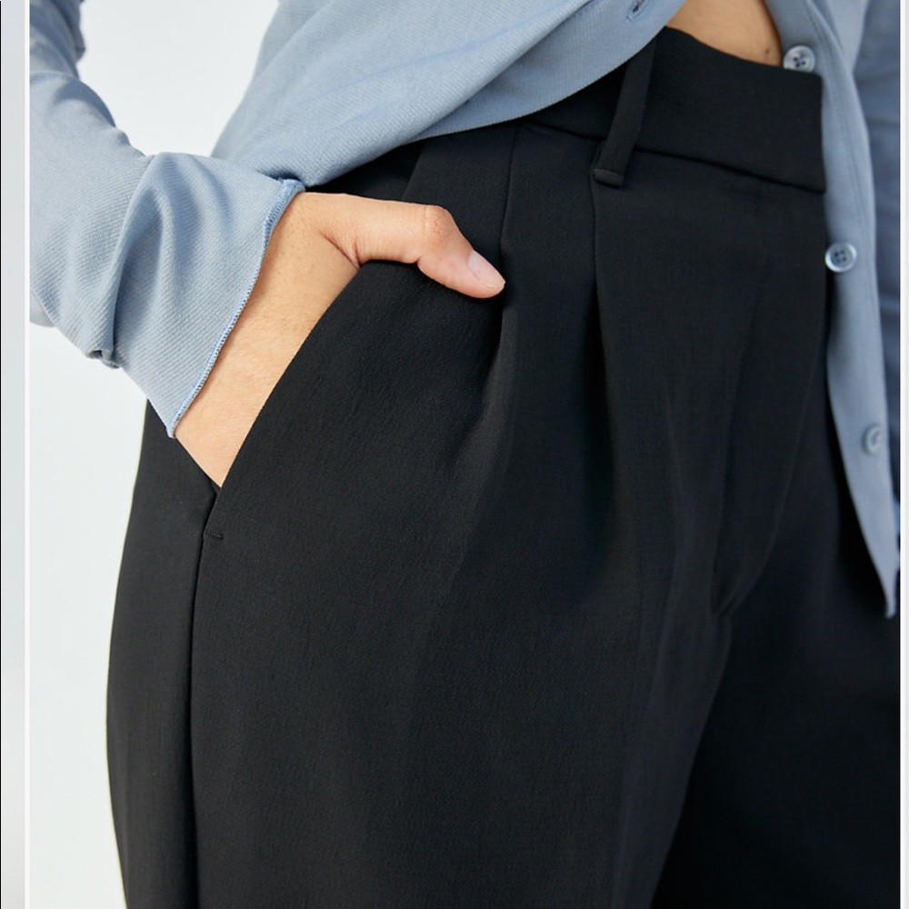 ARITZIA WILFRED EFFORTLESS PANT - SIZE 0 - SHORT LENGTH - BLACK - BACKORDERED - Picture 7 of 7